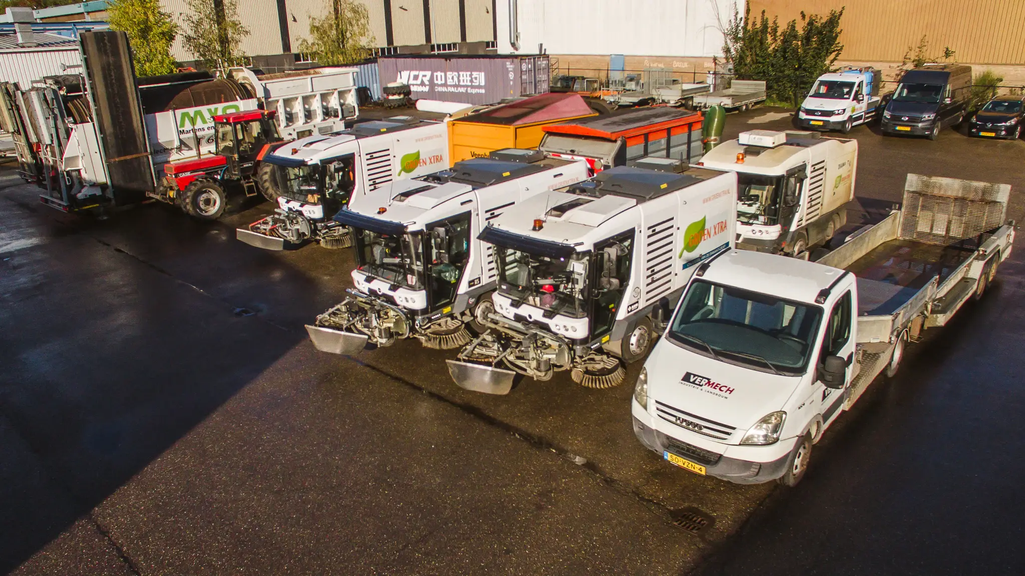 Het wagenpark van Vermech vanuit de lucht